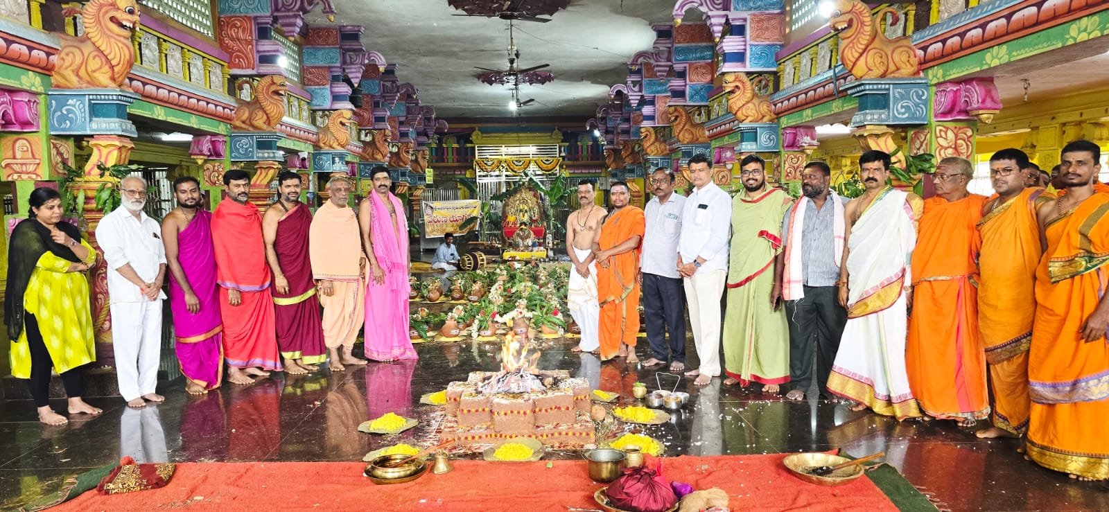 లోకక్షేమం.. సకాలంలో వర్షాల కోసం కొమురవెల్లిలో మహా వరుణ యాగం  - Additional Image