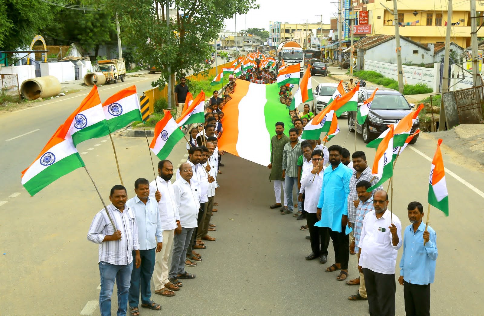 చేర్యాలలో విద్యార్థులతో ఘనంగా హర్ ఘర్ తిరంగా ర్యాలీ  - Additional Image