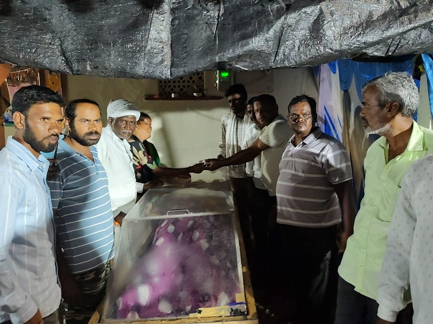 వ్యవసాయ పనుల్లో రైతు మృతి,ఫోన్ లో పరామర్శించినఎమ్మెల్యే పల్లా 