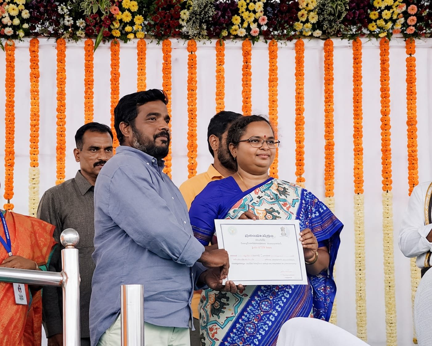 ​చేర్యాల సీహెచ్‌సీ సూపరింటెండెంట్‌ డా. దేవేందర్‌కు ప్రశంసా పురస్కారం!