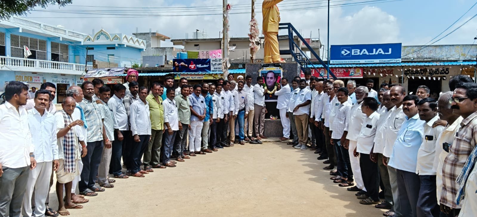 మద్దూర్ లో ఘనంగా రాజీవ్ గాంధీ జయంతి వేడుకలు 