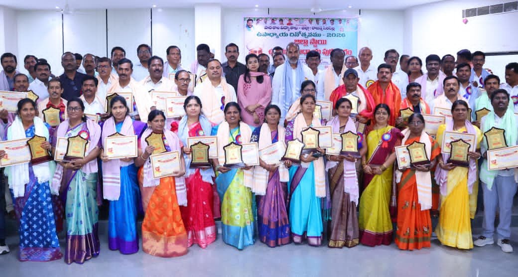 విద్యార్థులను అన్ని రంగాల్లో తీర్చిదిద్దాలి: ఎమ్మెల్యే ఆది శ్రీనివాస్ 