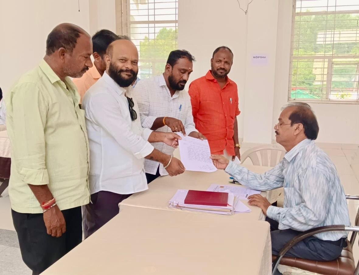 కల్లుగీత కార్మికుల పింఛన్ల గడవు దరఖాస్తు పెంచాలి: ఎంపీడీవో కు వినతి 
