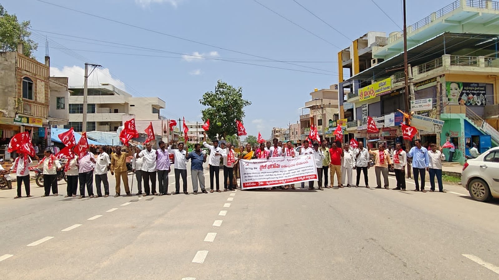 దేశ సంపదను కొల్లగొడుతున్న విధానాలను రద్దు చేయాలి 