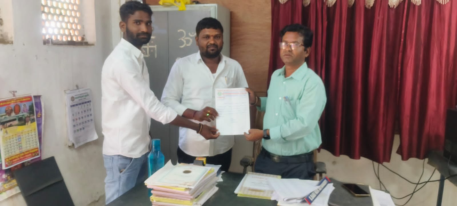 బొబ్బాయిపల్లికి బస్సు సౌకర్యం కల్పించాలని సర్పంచ్ సంపత్ వినతి  - Additional Image