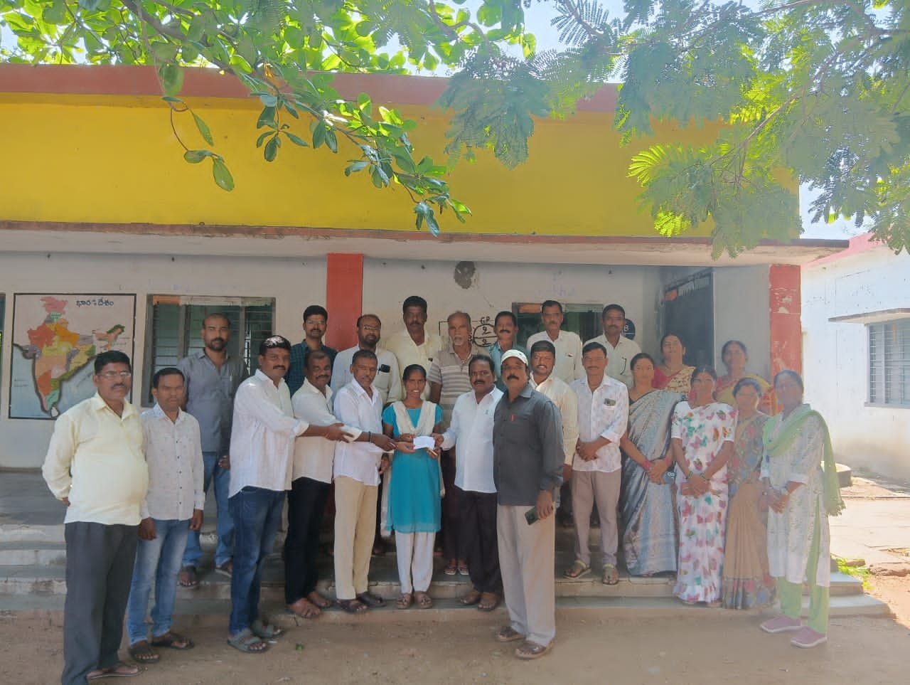 ఆదుకునే ఊరు అర్జున పట్ల.... మరోసారి నిరూపించిన ఉపాధ్యాయులు, గ్రామస్తులు